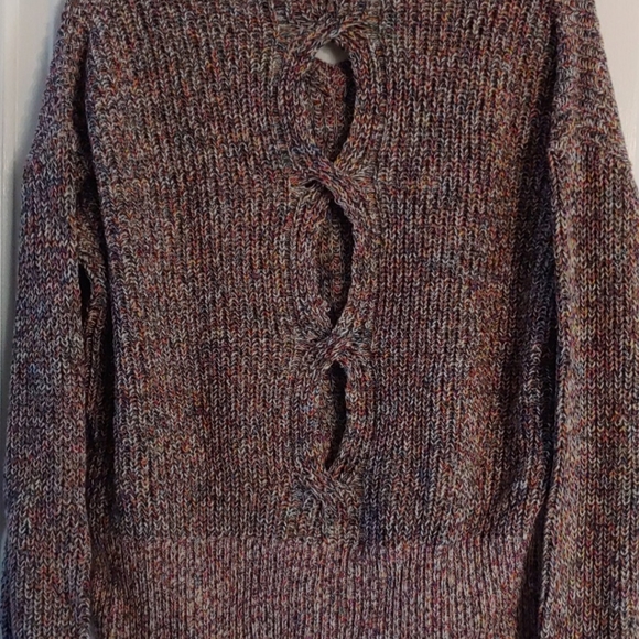 Maurices sweater - Picture 2 of 2
